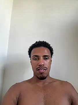 Snapshot of LorenzoBlack27 chatting on 7, 8, 2026 LorenzoBlack27 online show from 7, 8, 2026