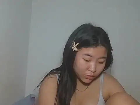 Snapshot of Zyeiii chatting on 1, 2, 2026 Zyeiii online show from 1, 2, 2026