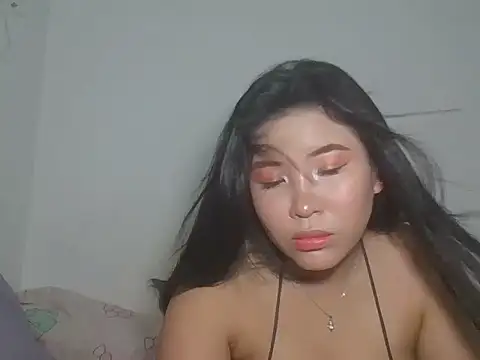 Snapshot of Zyeiii chatting on 28, 2, 2026 Zyeiii online show from 28, 2, 2026