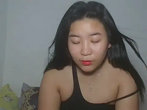 Snapshot of Zyeiii chatting on 9, 3, 2026 Zyeiii online show from 9, 3, 2026