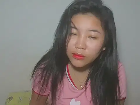 Snapshot of Zyeiii chatting on 13, 3, 2026 Zyeiii online show from 13, 3, 2026