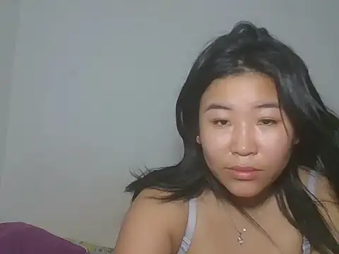 Snapshot of Zyeiii chatting on 21, 3, 2026 Zyeiii online show from 21, 3, 2026