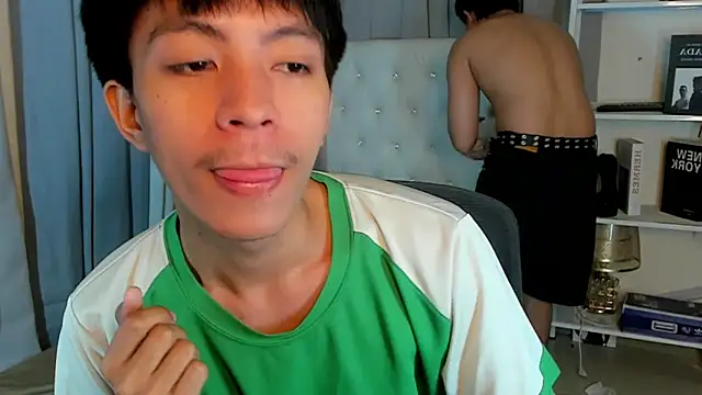 Snapshot of davincihugecock chatting on 7, 2, 2026 davincihugecock online show from 7, 2, 2026