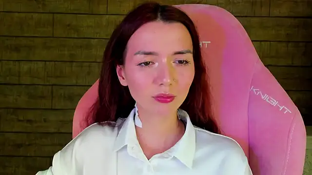 Snapshot of VanessaVienne chatting on 8, 6, 2026 VanessaVienne online show from 8, 6, 2026