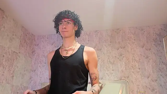 Snapshot of nova_salvatore chatting on 21, 2, 2026 nova salvatore online show from 21, 2, 2026