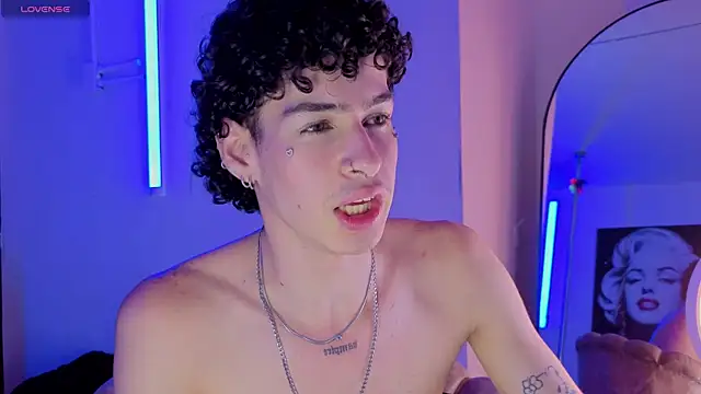 Snapshot of nova_salvatore chatting on 21, 3, 2026 nova salvatore online show from 21, 3, 2026