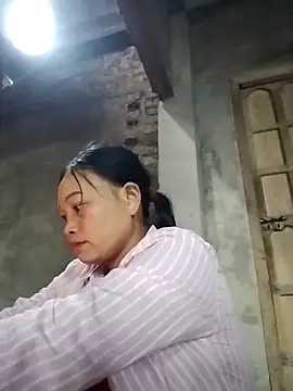 Snapshot of miray- chatting on 6, 3, 2026 miray- online show from 6, 3, 2026