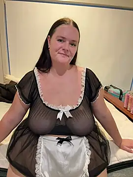 Snapshot of carinabro10 chatting on 5, 2, 2026 carinabro10 online show from 5, 2, 2026