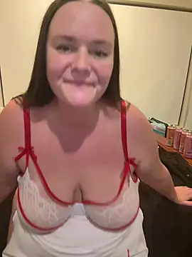 Snapshot of carinabro10 chatting on 7, 2, 2026 carinabro10 online show from 7, 2, 2026