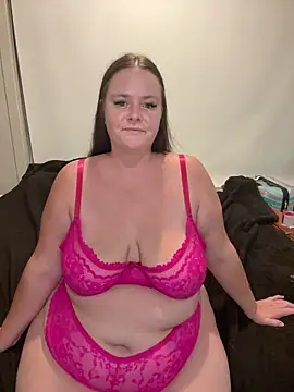 Snapshot of carinabro10 chatting on 5, 3, 2026 carinabro10 online show from 5, 3, 2026