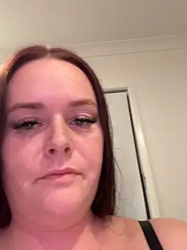 carinabro10 online show from 2, 5, 2026