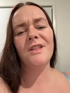carinabro10 online show from 11, 7, 2026