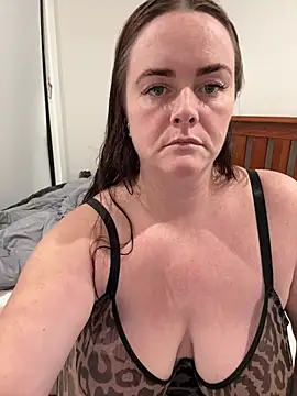 carinabro10 online show from 21, 7, 2026