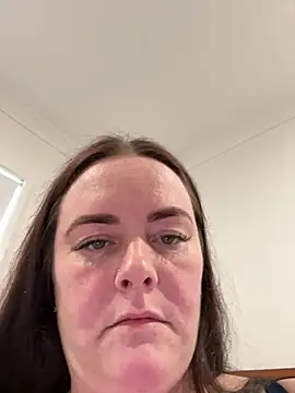carinabro10 online show from 22, 7, 2026