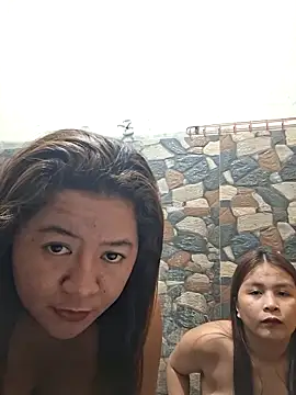 Snapshot of Seductive_Two0205 chatting on 5, 3, 2026 Seductive Two0205 online show from 5, 3, 2026