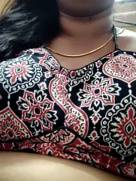 Snapshot of suma_telugu1 chatting on 1, 3, 2026 suma telugu1 online show from 1, 3, 2026