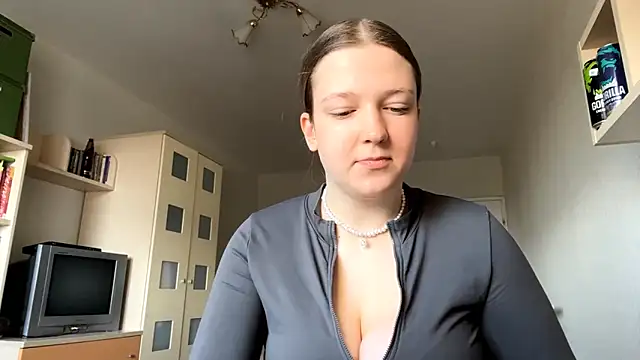 Snapshot of JammieMickiewicz chatting on 17, 3, 2026 JammieMickiewicz online show from 17, 3, 2026