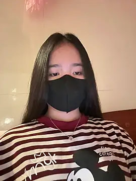 Gwen879 online show from 14, 3, 2026