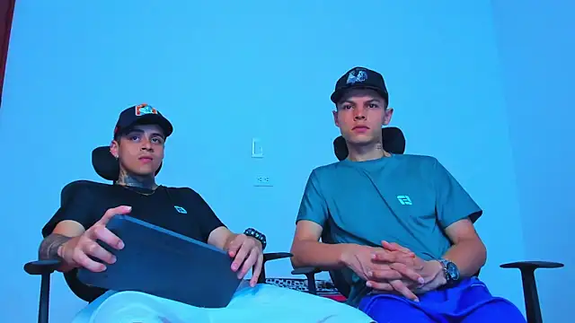 Snapshot of Thomas-Wil chatting on 20, 3, 2026 Thomas-Wil online show from 20, 3, 2026