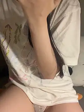 Linaa sexxy online show from 9, 5, 2026