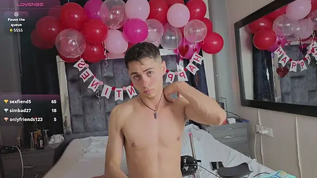 Snapshot of LeoMonnroe chatting on 14, 2, 2026 LeoMonnroe online show from 14, 2, 2026