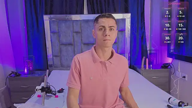 Snapshot of LeoMonnroe chatting on 28, 2, 2026 LeoMonnroe online show from 28, 2, 2026