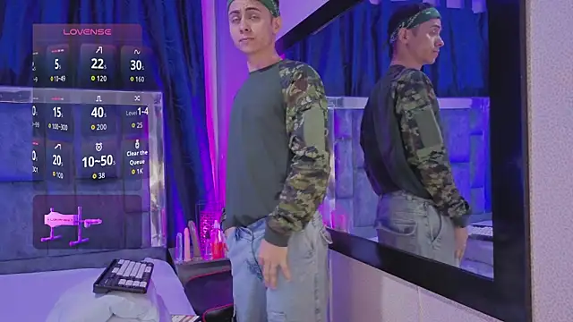 Snapshot of LeoMonnroe chatting on 11, 3, 2026 LeoMonnroe online show from 11, 3, 2026