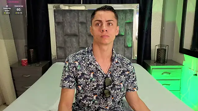 LeoMonnroe online show from 20, 7, 2026