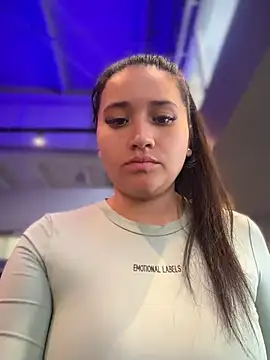 Veronica Wins  online show from 29, 6, 2026