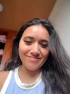 Veronica Wins  online show from 18, 7, 2026