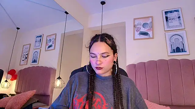 Hanabie  online show from 7, 4, 2026