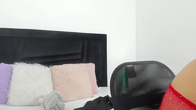 Naugthy Sara online show from 12, 2, 2026