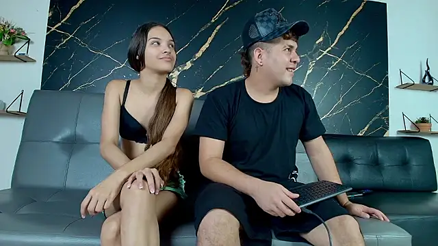 Snapshot of uncontrolled_fire chatting on 3, 2, 2026 uncontrolled fire online show from 3, 2, 2026