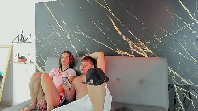 Snapshot of uncontrolled_fire chatting on 21, 2, 2026 uncontrolled fire online show from 21, 2, 2026