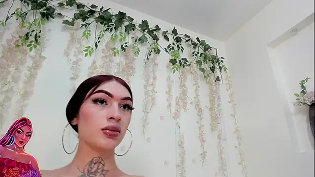Snapshot of lizz_lunna chatting on 17, 7, 2026 lizz lunna online show from 17, 7, 2026