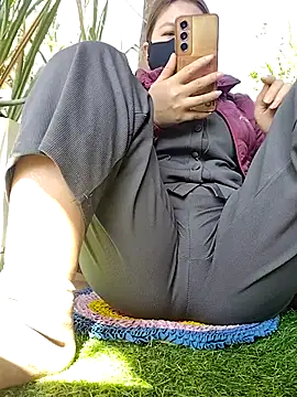 Snapshot of leona118 chatting on 15, 3, 2026 leona118 online show from 15, 3, 2026