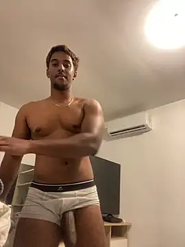 Snapshot of Axel_black10 chatting on 6, 3, 2026 Axel black10 online show from 6, 3, 2026