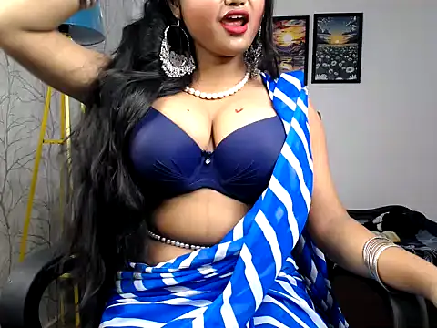 Devil lily7 online show from 4, 5, 2026