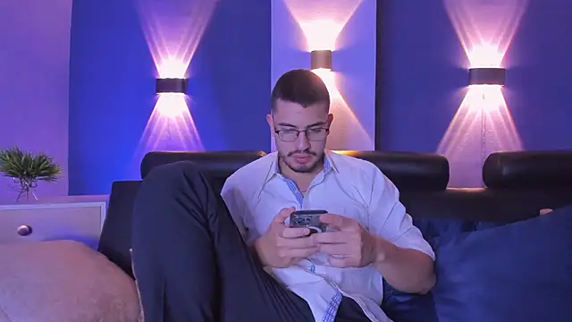 Snapshot of Jay_Grip chatting on 11, 3, 2026 Jay Grip online show from 11, 3, 2026