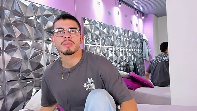 Snapshot of Jay_Grip chatting on 25, 3, 2026 Jay Grip online show from 25, 3, 2026