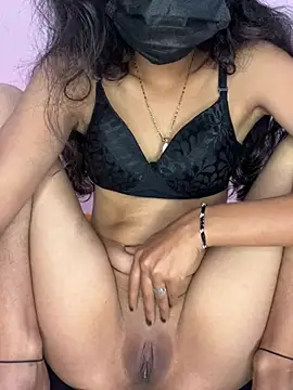 Snapshot of paribaby09 chatting on 13, 2, 2026 paribaby09 online show from 13, 2, 2026