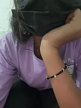 Snapshot of paribaby09 chatting on 6, 3, 2026 paribaby09 online show from 6, 3, 2026