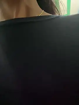 Snapshot of paribaby09 chatting on 7, 3, 2026 paribaby09 online show from 7, 3, 2026