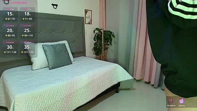 Natalye 23 online show from 8, 2, 2026