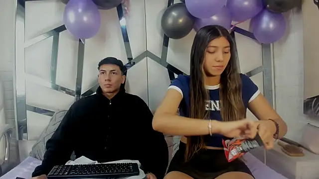 ScarlettAndLucas online show from 4, 2, 2026