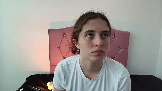 Cherry Boomxx online show from 3, 3, 2026