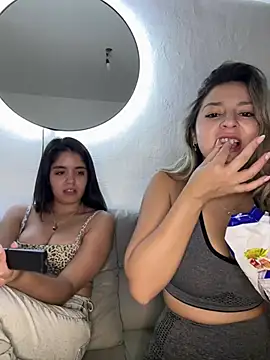 Snapshot of bebitas2_ chatting on 19, 3, 2026 bebitas2 online show from 19, 3, 2026