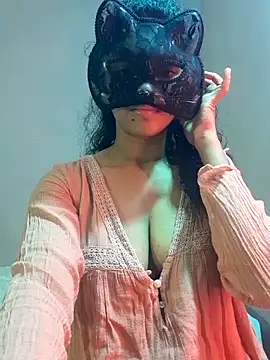 cutehotwife online show from 29, 4, 2026