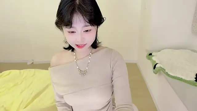 Snapshot of Onefiona chatting on 11, 3, 2026 Onefiona online show from 11, 3, 2026