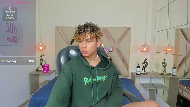 Anyelo Twink online show from 5, 5, 2026